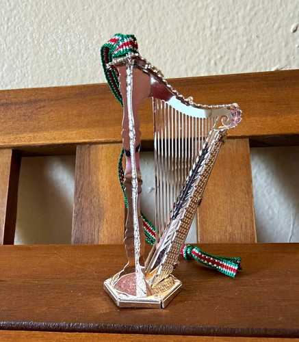 Rare newbridge harp christmas - newbridge,